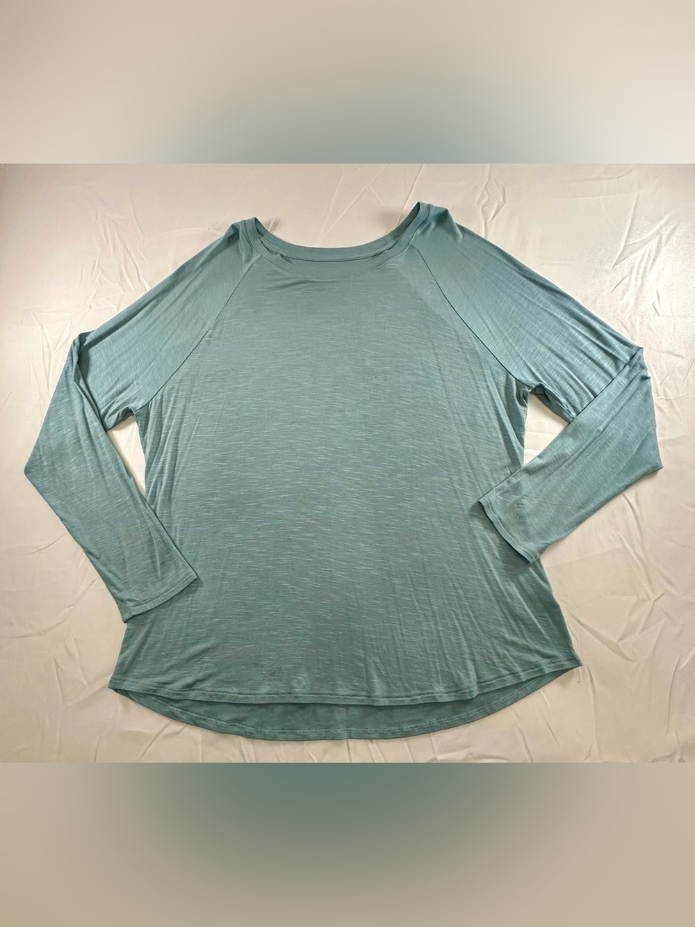 Time and Tru Women's Long-Sleeve Relaxed Tee in Seafoam
